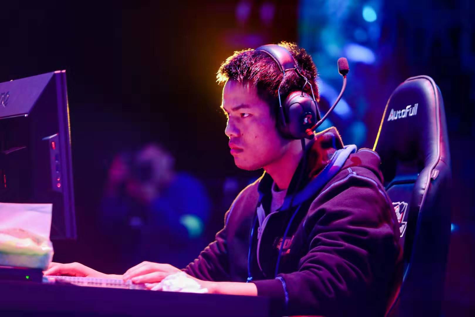 局上更灵活 局上更灵活