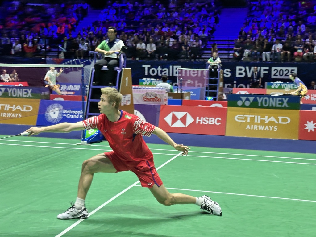 示了他在灰 示了他在灰